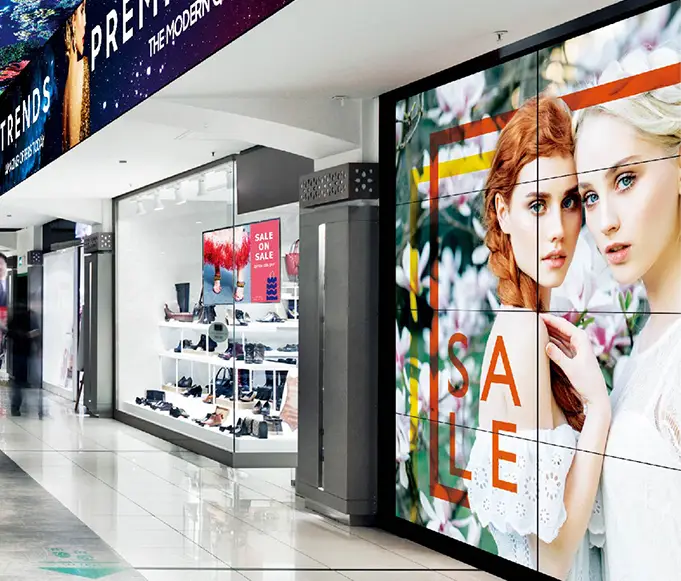 video wall in retail mall
